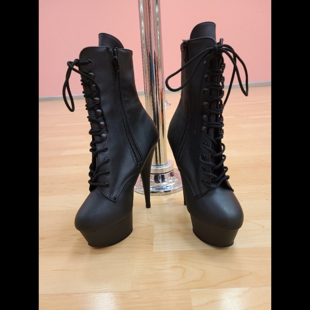 New Pleaser Delight-1020PK Black Faux Leather Ankle Boot Size 6